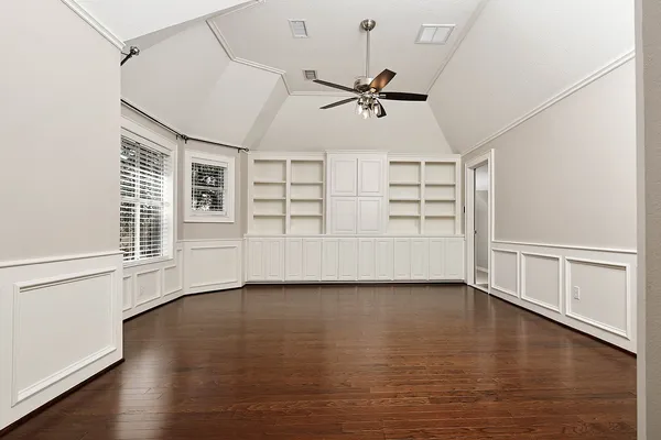 $1,298,000 | 38 Eagle Terrace, The Woodlands, TX 77381