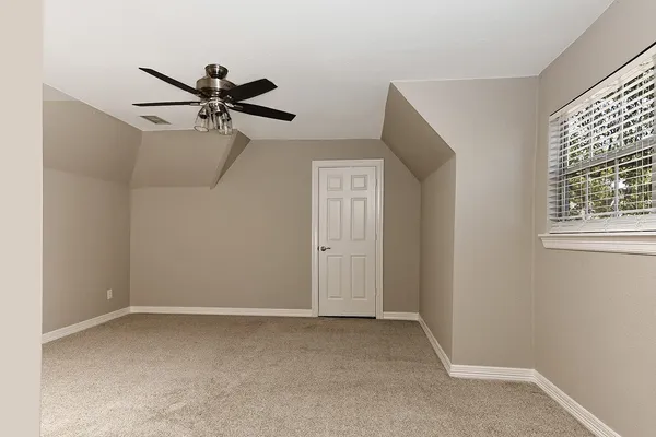 $1,298,000 | 38 Eagle Terrace, The Woodlands, TX 77381