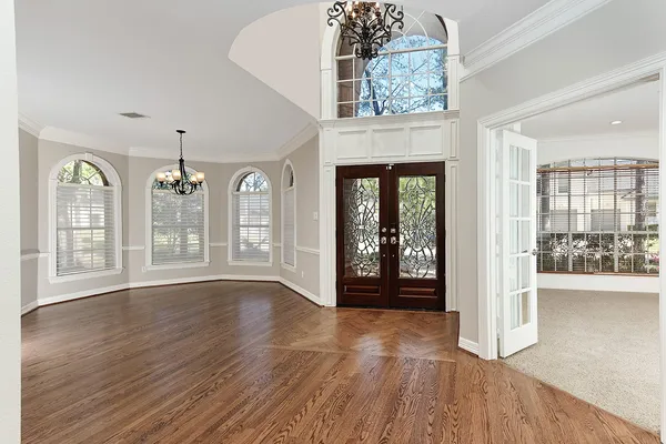 $1,298,000 | 38 Eagle Terrace, The Woodlands, TX 77381