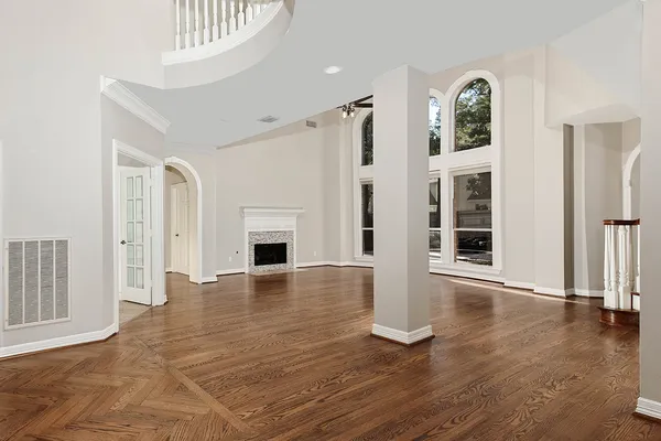 $1,298,000 | 38 Eagle Terrace, The Woodlands, TX 77381