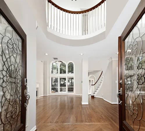 $1,298,000 | 38 Eagle Terrace, The Woodlands, TX 77381