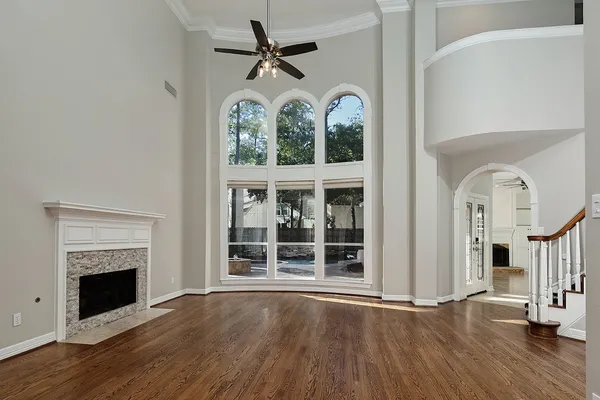 $1,298,000 | 38 Eagle Terrace, The Woodlands, TX 77381
