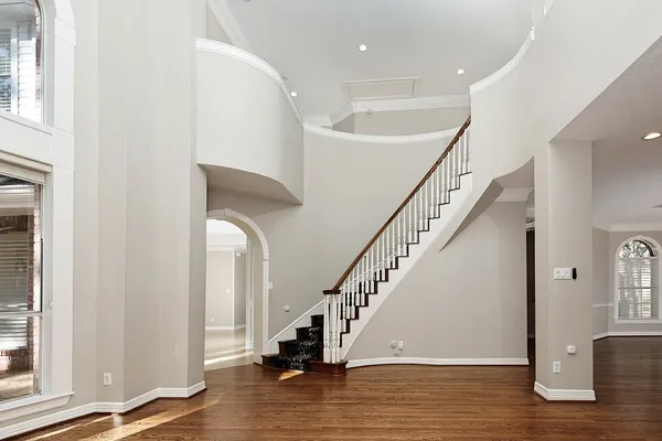 $1,298,000 | 38 Eagle Terrace, The Woodlands, TX 77381