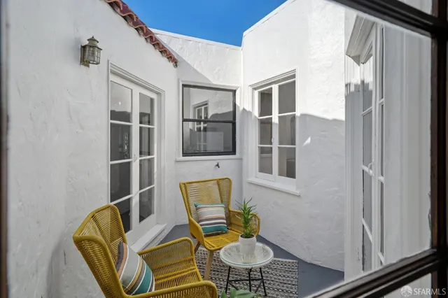 $995,000 | 1558 Alemany Boulevard, San Francisco, CA 94112