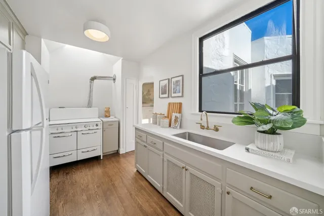 $995,000 | 1558 Alemany Boulevard, San Francisco, CA 94112