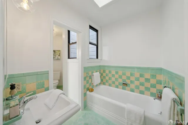 $995,000 | 1558 Alemany Boulevard, San Francisco, CA 94112