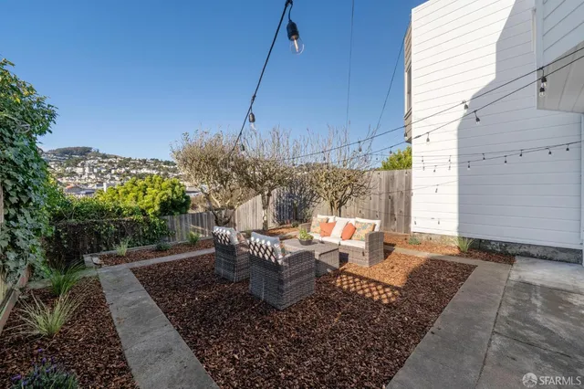 $995,000 | 1558 Alemany Boulevard, San Francisco, CA 94112