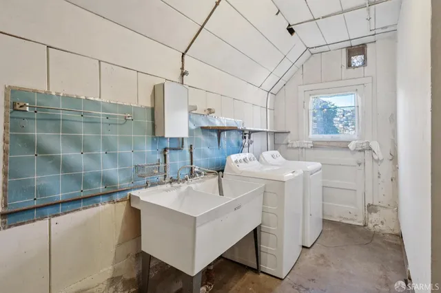 $995,000 | 1558 Alemany Boulevard, San Francisco, CA 94112