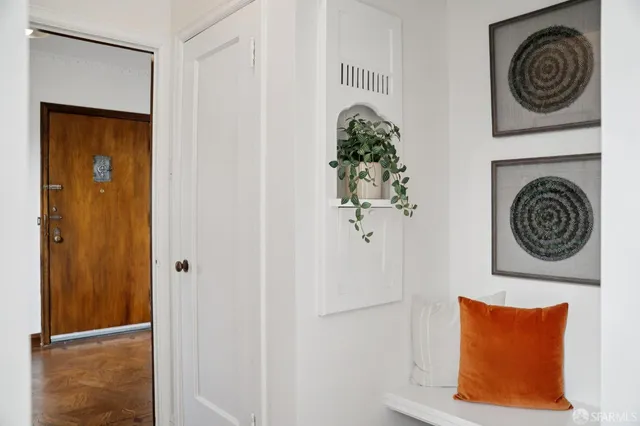 $995,000 | 1558 Alemany Boulevard, San Francisco, CA 94112