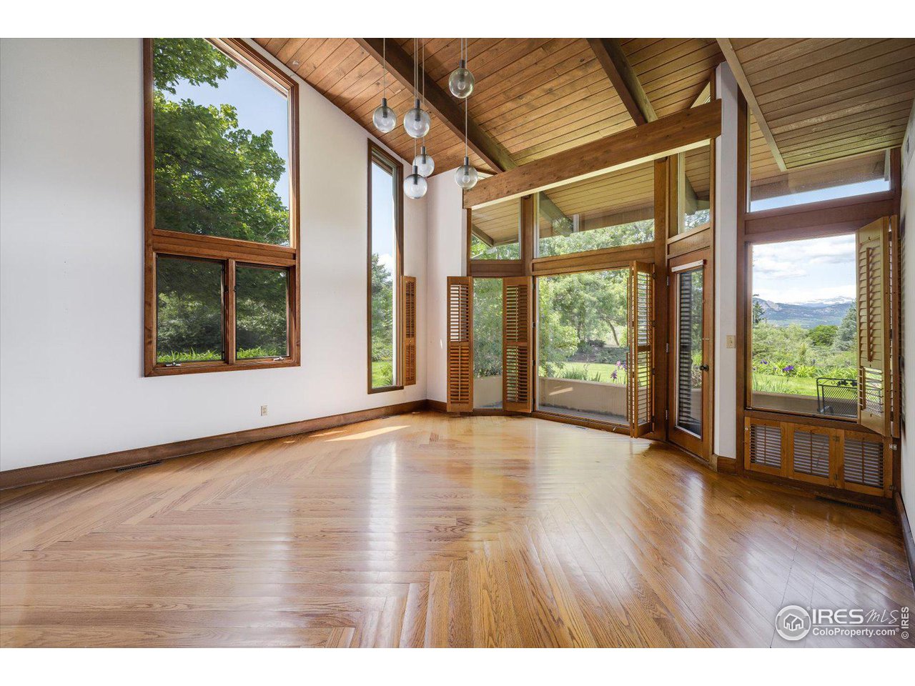 400 Ord Drive Boulder, CO 80303 - Photo 16 of 39 Vaulted ceilings in dining room