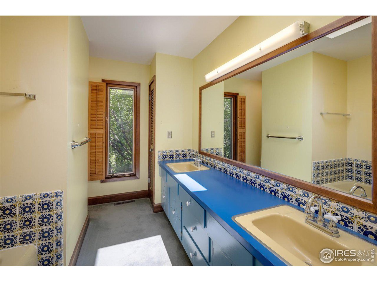 400 Ord Drive Boulder, CO 80303 - Photo 30 of 39 Full bath with dual vanity