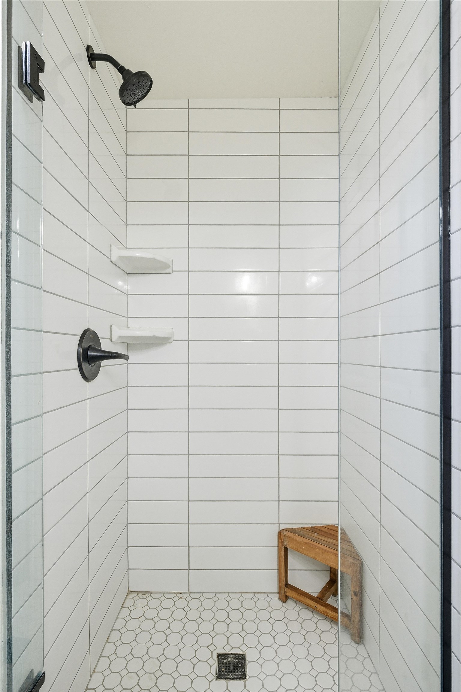 702-37 37 1/10 Road Palisade, CO 81526 - Photo 32 of 42 a bathroom with a shower