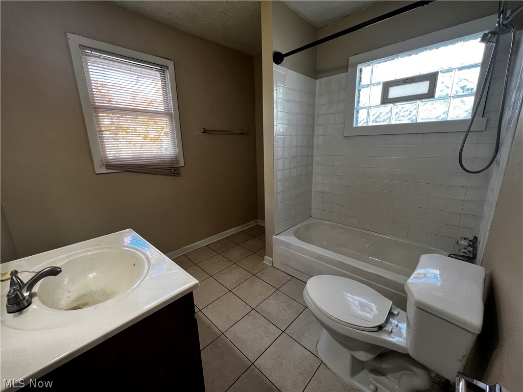 1936 Staunton Road Cleveland, OH 44118 - Photo 11 of 32