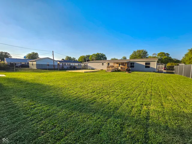 $235,000 | 969 Southeast A Street, Linton, IN 47441