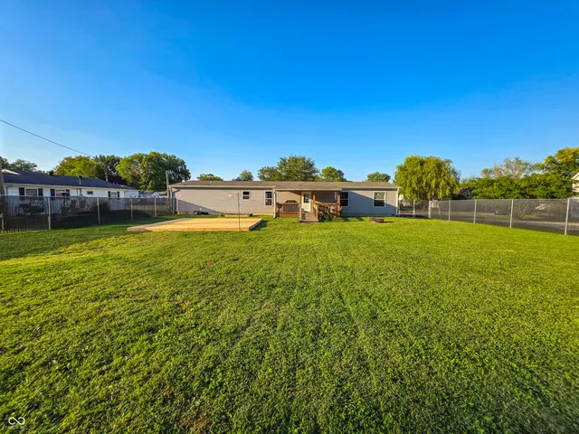 $235,000 | 969 Southeast A Street, Linton, IN 47441