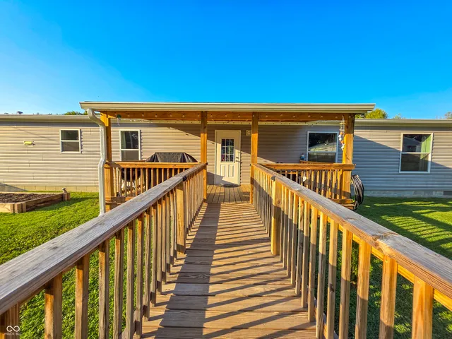 $235,000 | 969 Southeast A Street, Linton, IN 47441