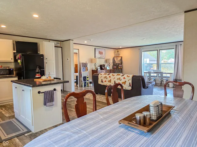 $235,000 | 969 Southeast A Street, Linton, IN 47441