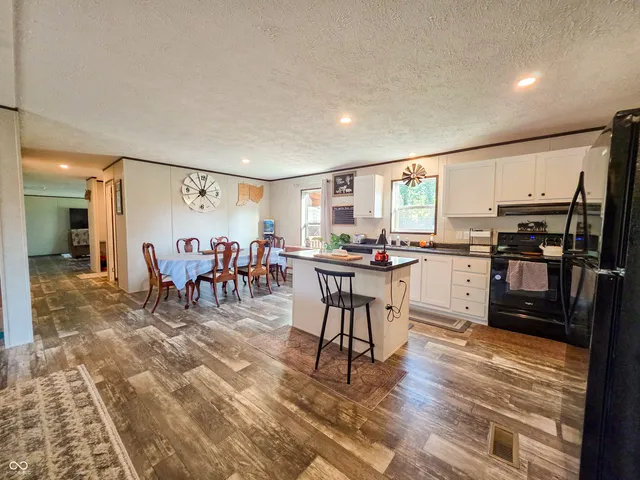 $235,000 | 969 Southeast A Street, Linton, IN 47441