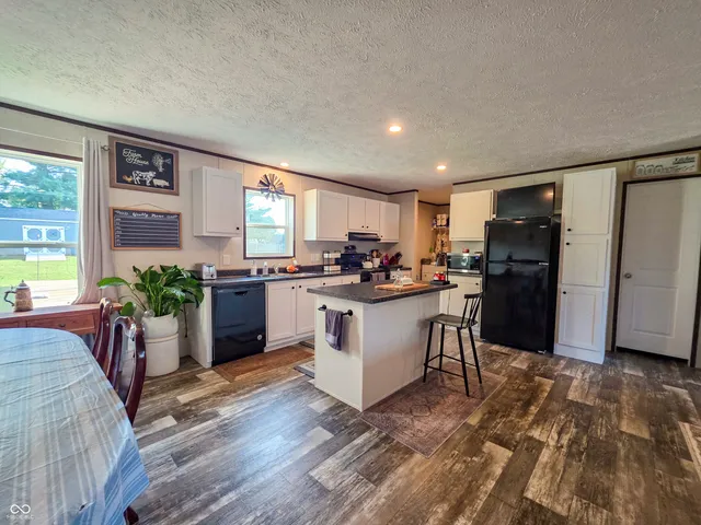 $235,000 | 969 Southeast A Street, Linton, IN 47441