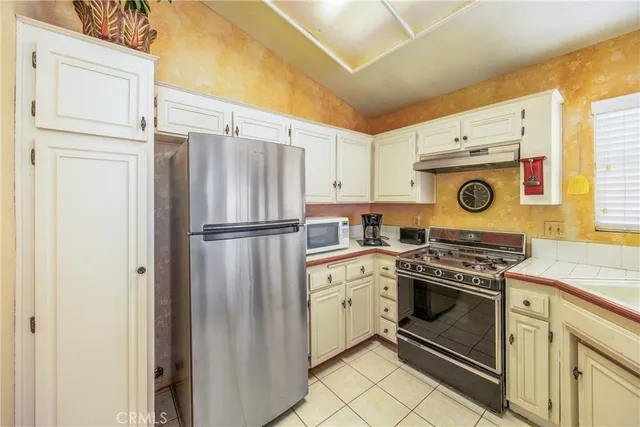 $555,000 | 11820 Rustic Place, Fontana, CA 92337