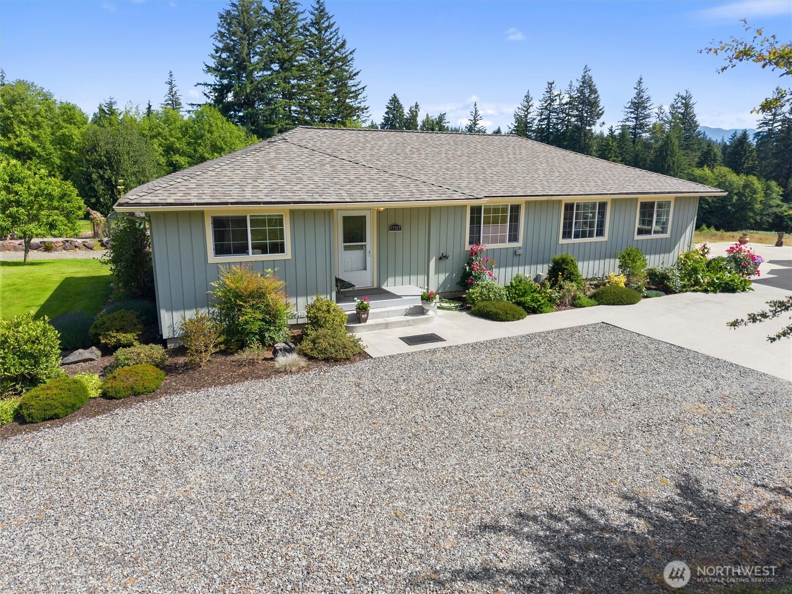 17315 Dubuque Road Snohomish, WA 98290 - Photo 2 of 39