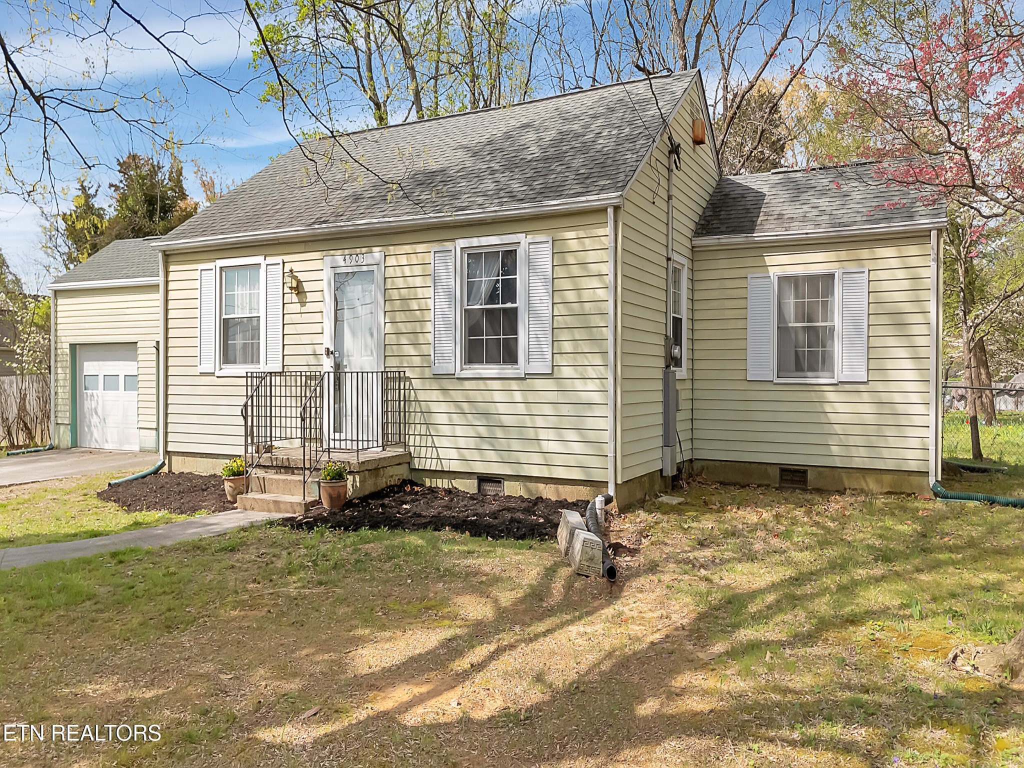 4903 Inskip Road Knoxville, TN 37912 - Photo 2 of 31 Gallery Image 2