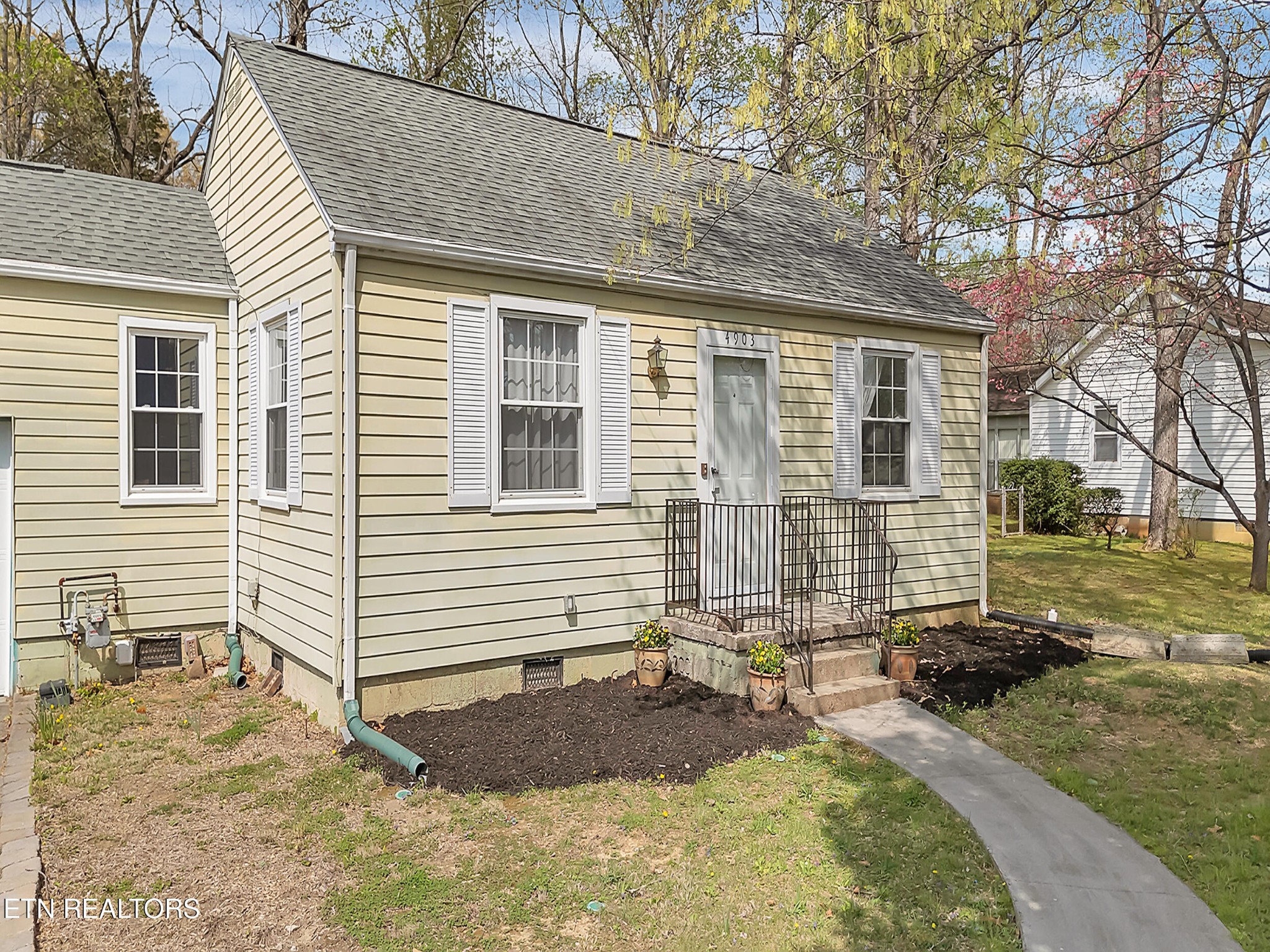 4903 Inskip Road Knoxville, TN 37912 - Photo 3 of 31 Gallery Image 3
