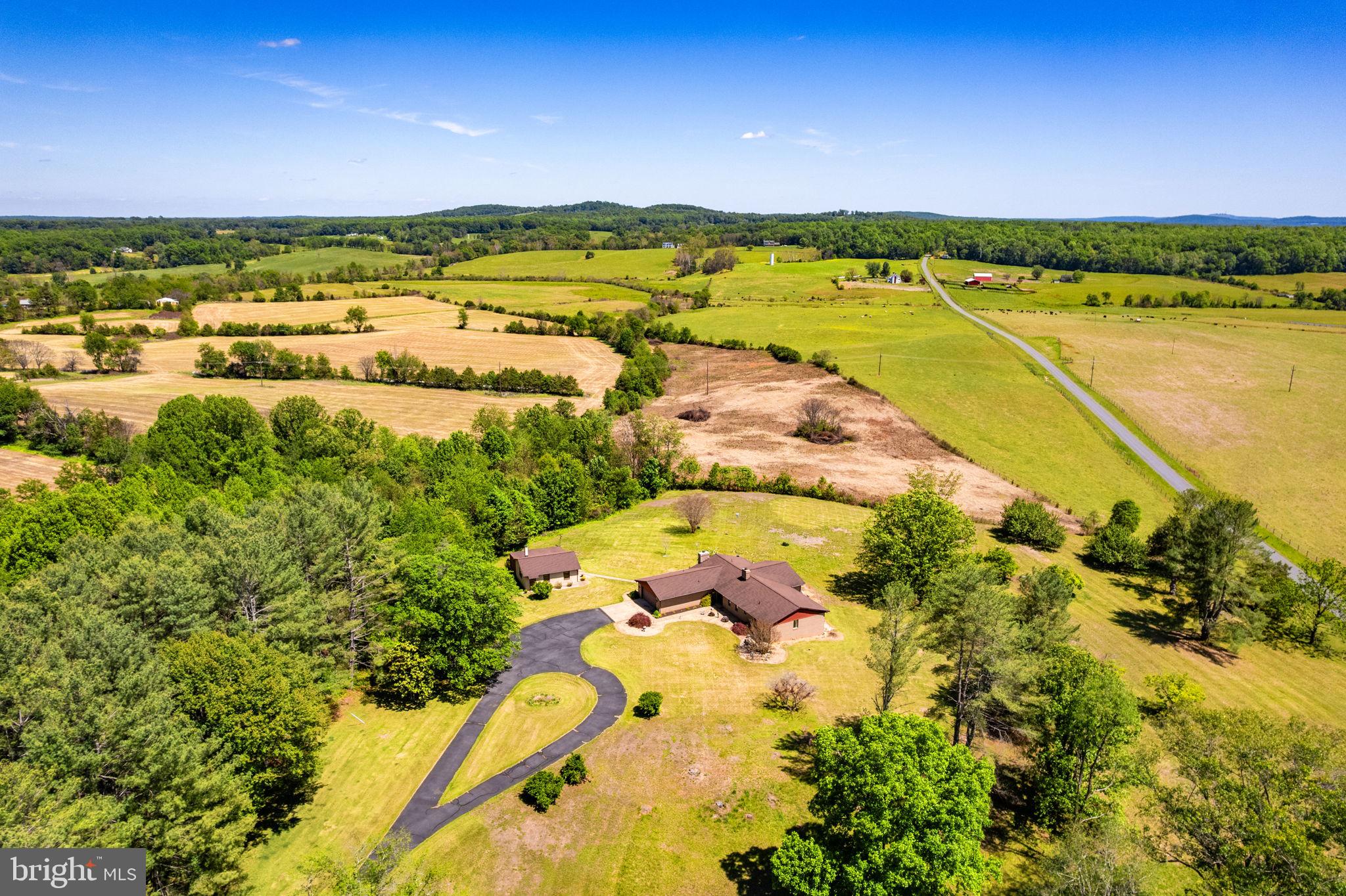 15669 Oakland Road Reva, VA 22735 - Photo 2 of 85