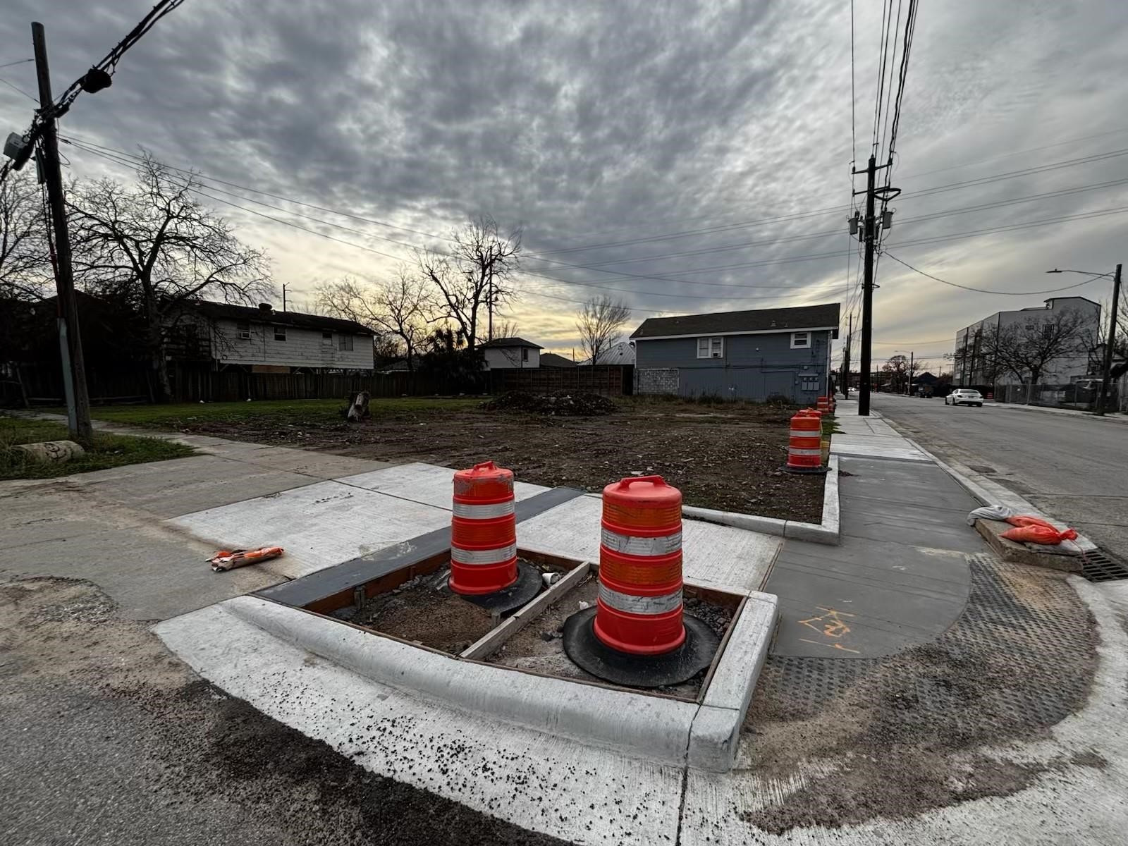 1412 Quitman Street Houston, TX 77009 - Photo 3 of 5 a outdoor space with the benches