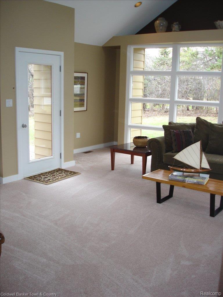 4565 Pickering Road Bloomfield Hills, MI 48301 - Photo 16 of 25 Great Room 1