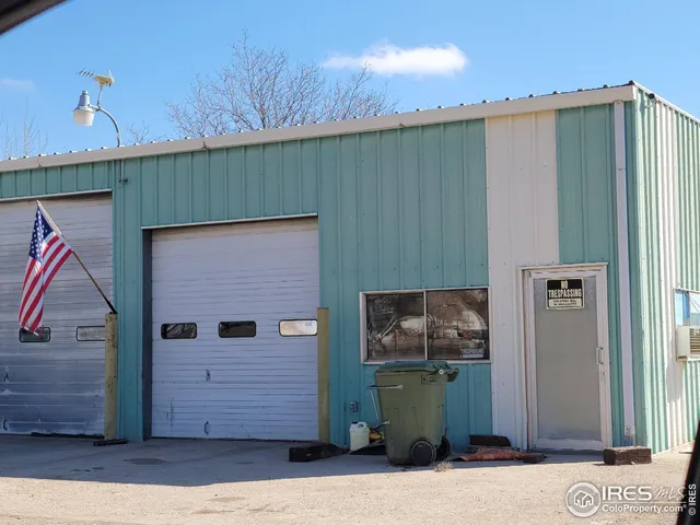 a view of a backyard of the house