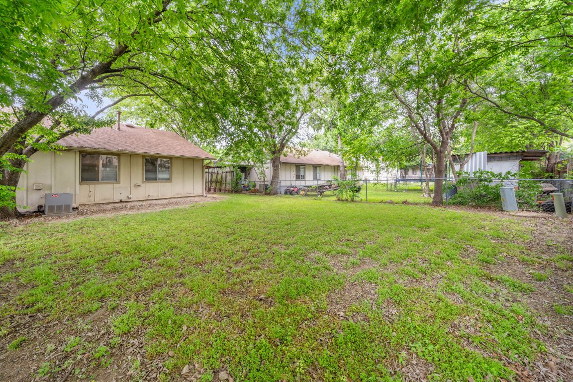 100 Meteor Drive, Unit B Austin, TX 78745 - Photo 27 of 29 View of yard