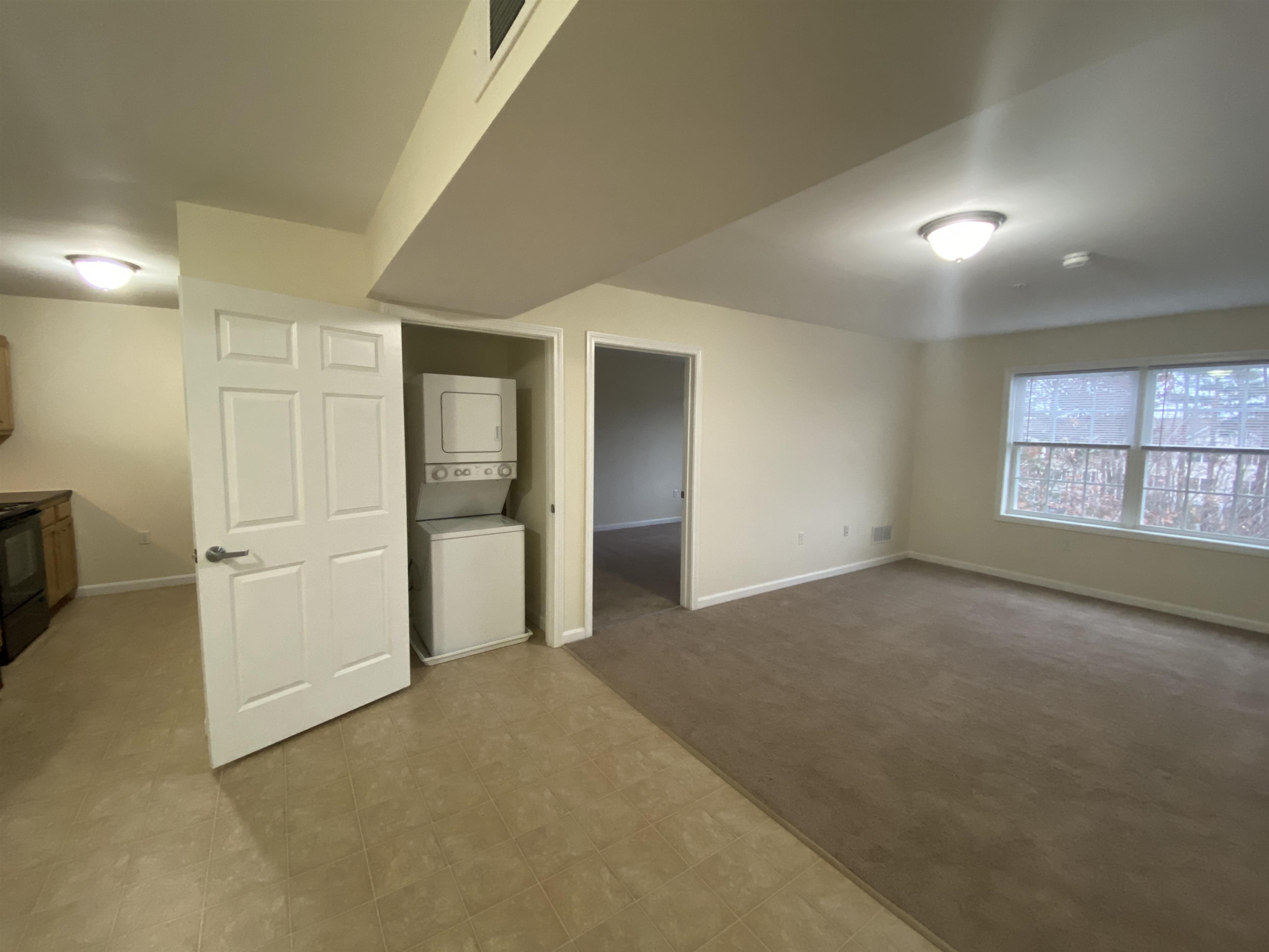 80 Sentinel Court, Unit 206 Manchester, NH 03103 - Photo 13 of 46