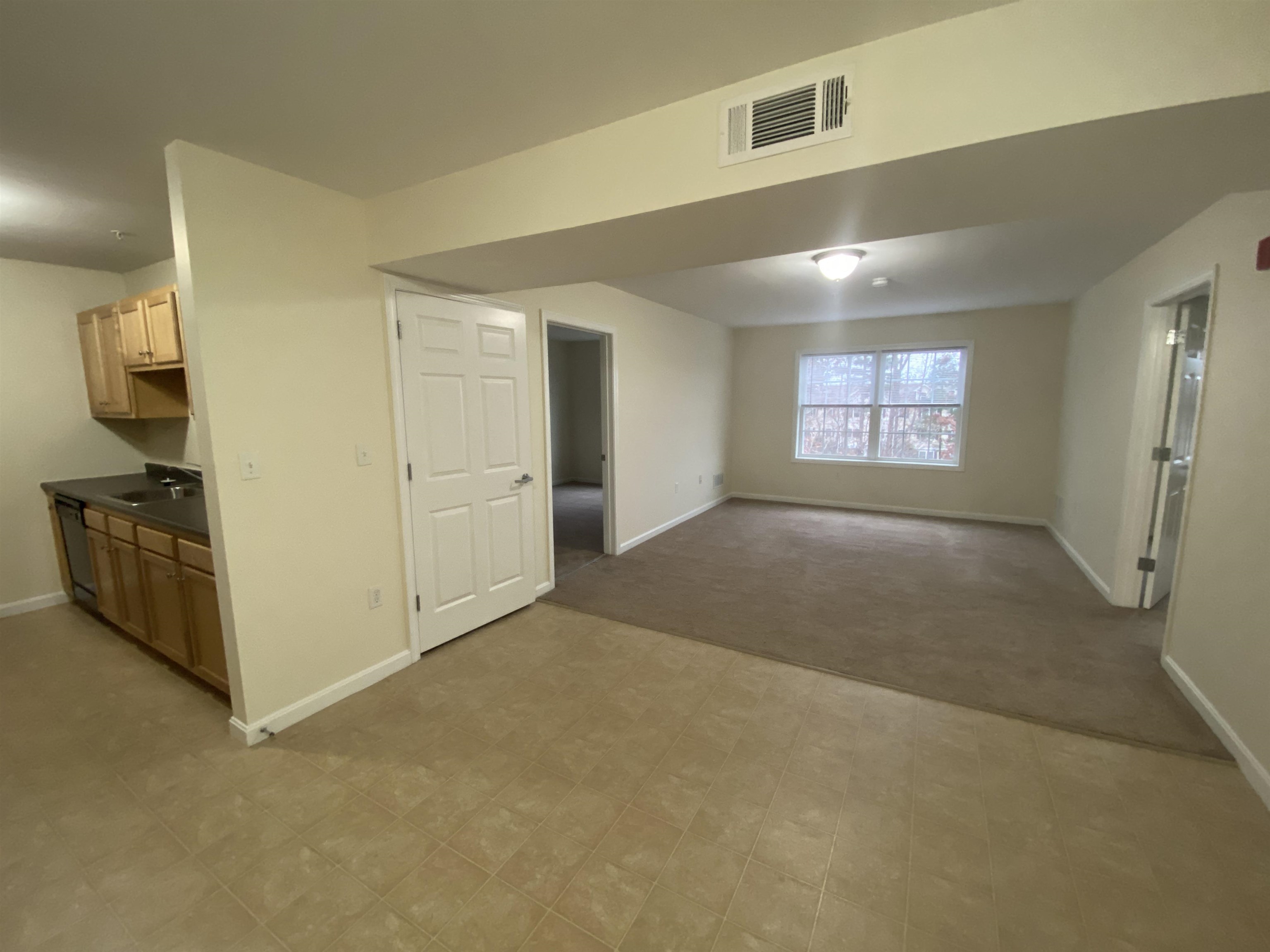 80 Sentinel Court, Unit 206 Manchester, NH 03103 - Photo 40 of 46