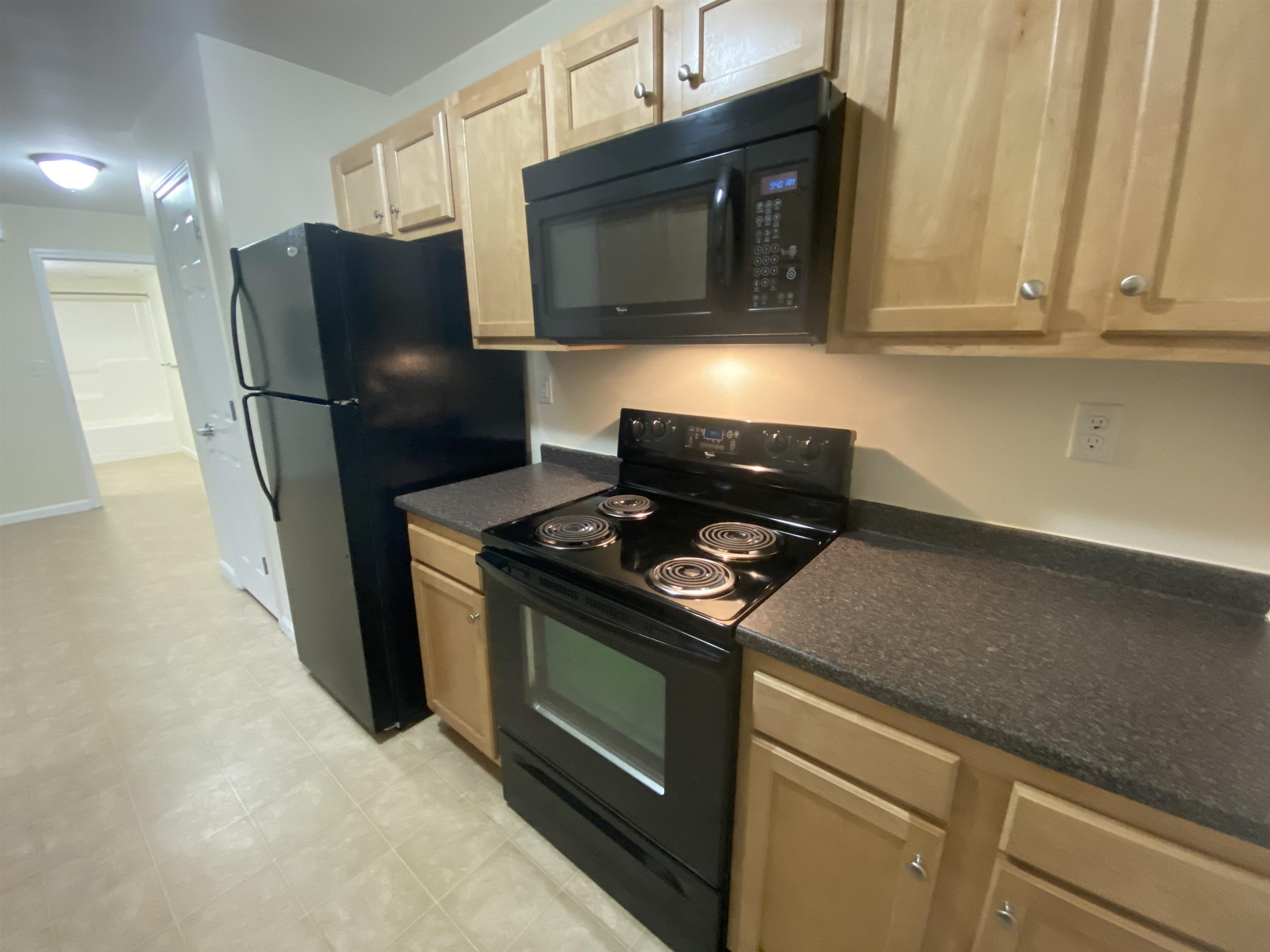 80 Sentinel Court, Unit 206 Manchester, NH 03103 - Photo 10 of 46