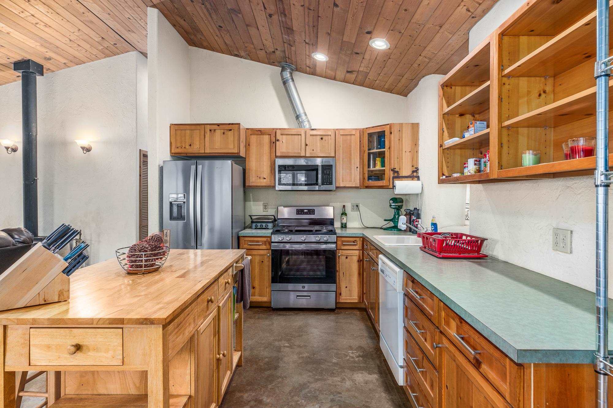 26320 North Jackson Road Chattaroy, WA 99003 - Photo 8 of 45