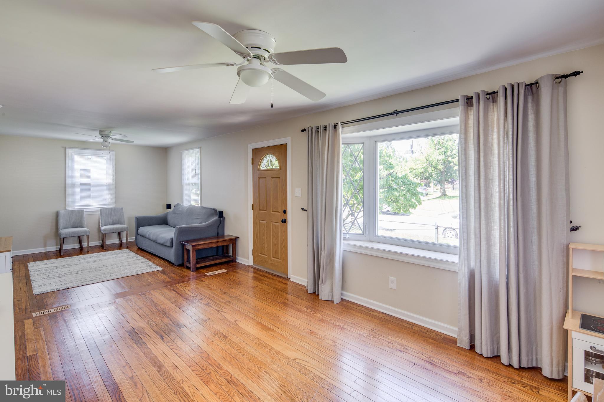 32 Churchill Road Cherry Hill, NJ 08034 - Photo 3 of 28 Gallery Image 3