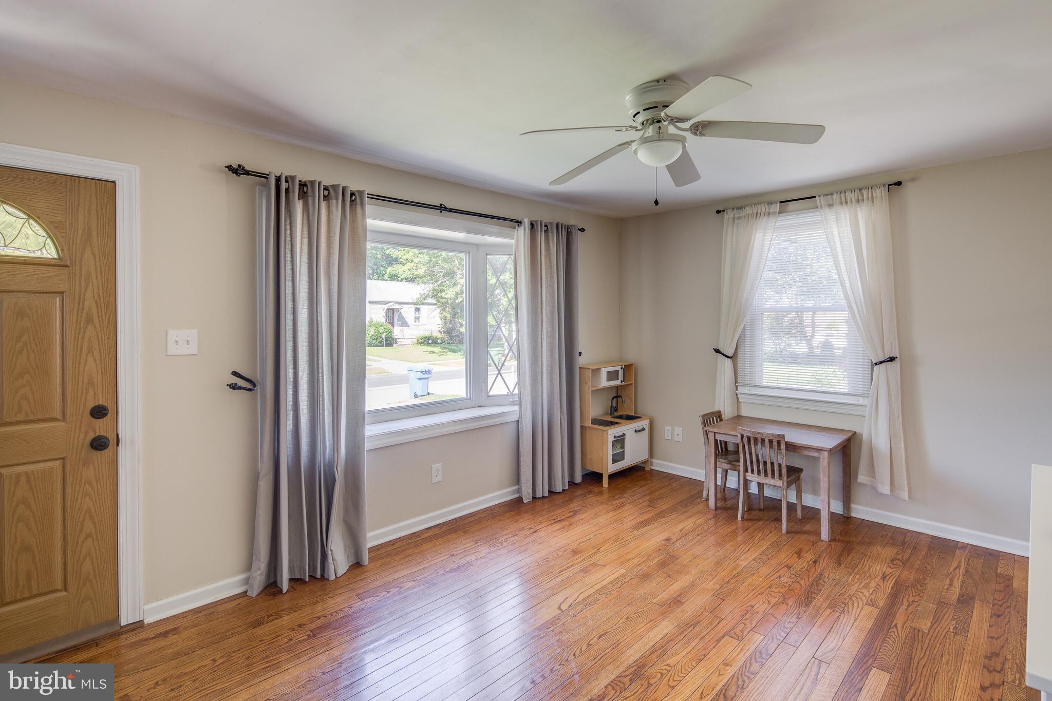 32 Churchill Road Cherry Hill, NJ 08034 - Photo 4 of 28 Gallery Image 4