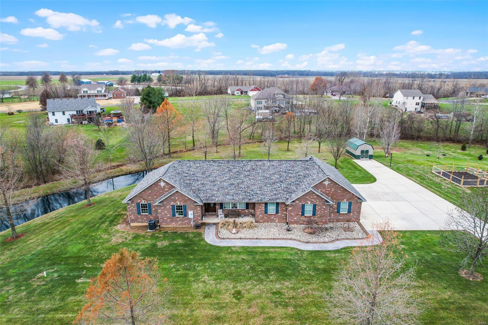 519 State Rte 4 St. Jacob, IL 62281 - Photo 1 of 39