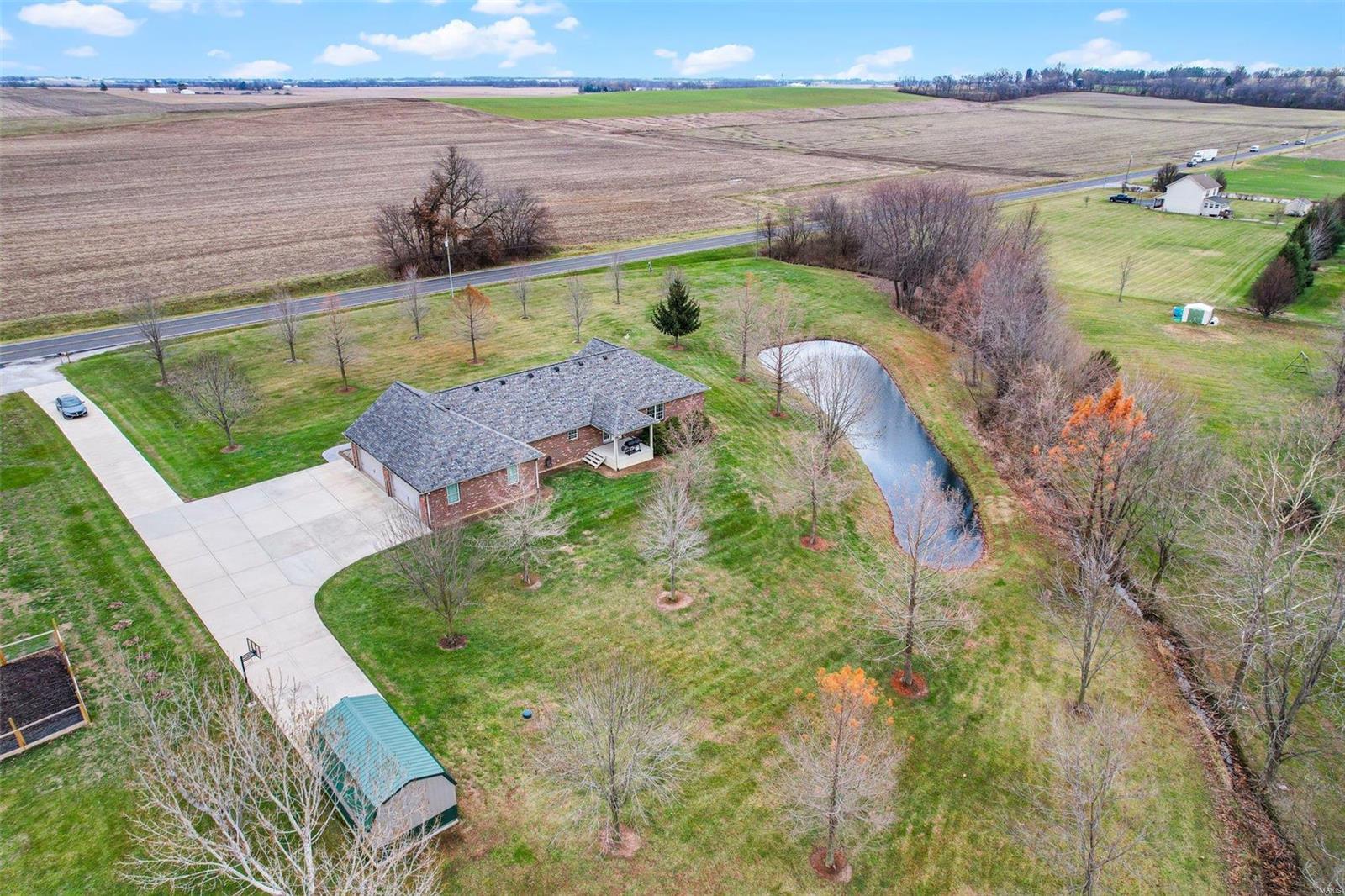 519 State Rte 4 St. Jacob, IL 62281 - Photo 33 of 39