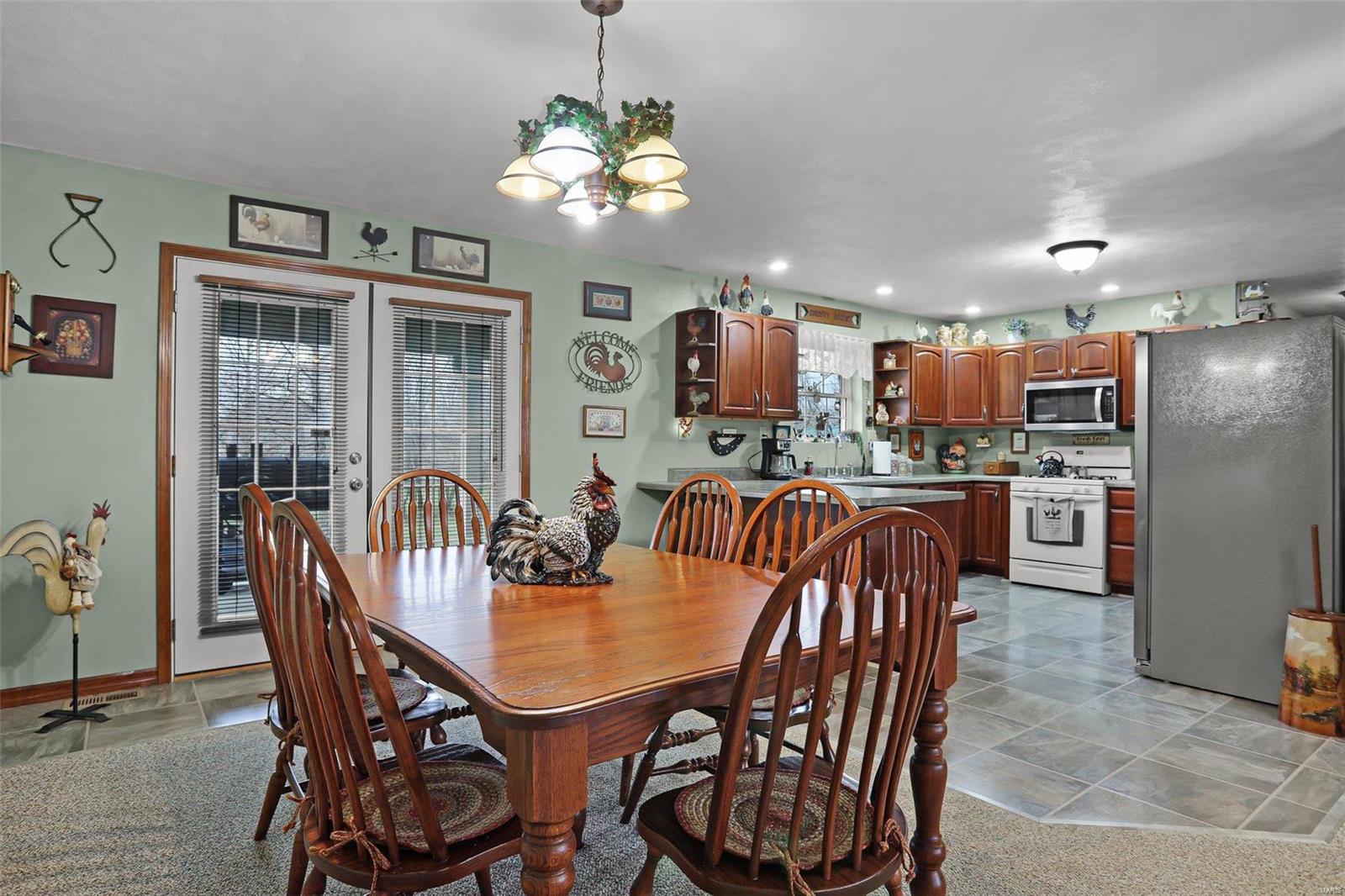 519 State Rte 4 St. Jacob, IL 62281 - Photo 8 of 39