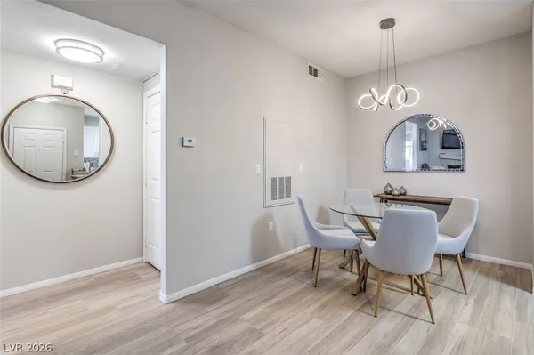 $1,800 | 855 North Stephanie Street, Unit 1015, Henderson, NV 89014