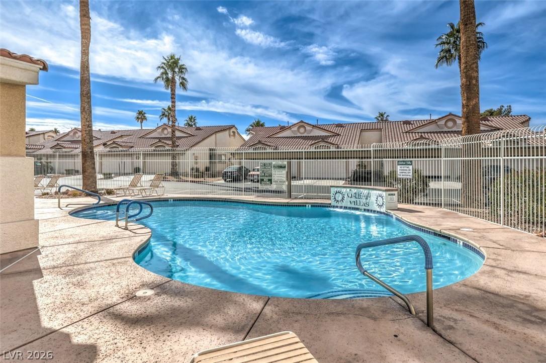 855 North Stephanie Street, Unit 1015 Henderson, NV 89014 - Photo 22 of 27 Community pool & spa
