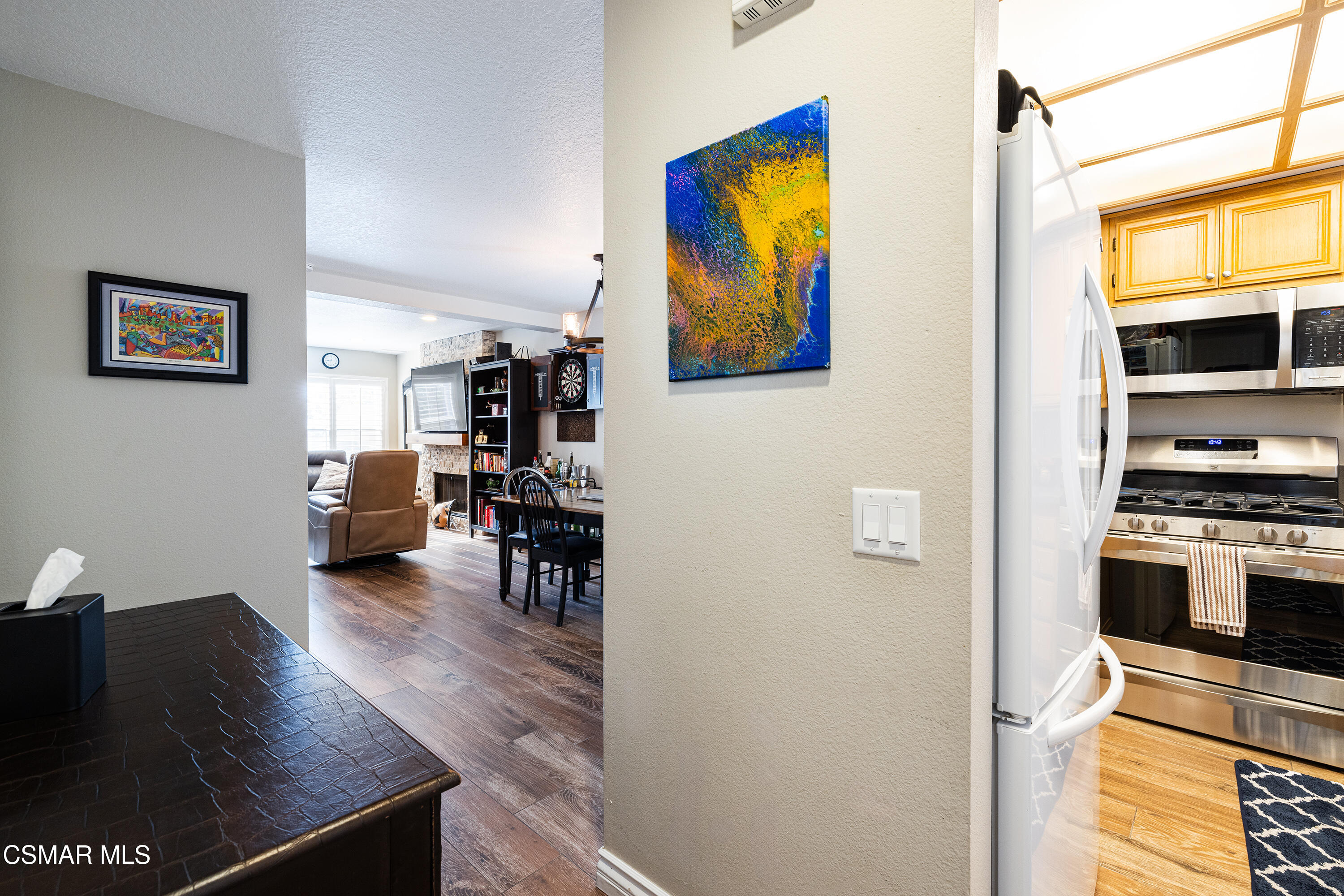 2731 Erringer Road, Unit 25 Simi Valley, CA 93065 - Photo 3 of 26 Erringer6