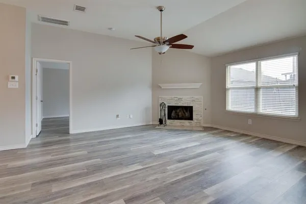 $400,000 | 10416 Lake Terrace, Fort Worth, TX 76053