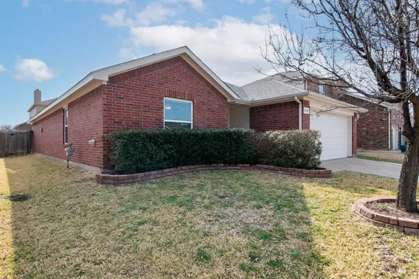 $400,000 | 10416 Lake Terrace, Fort Worth, TX 76053