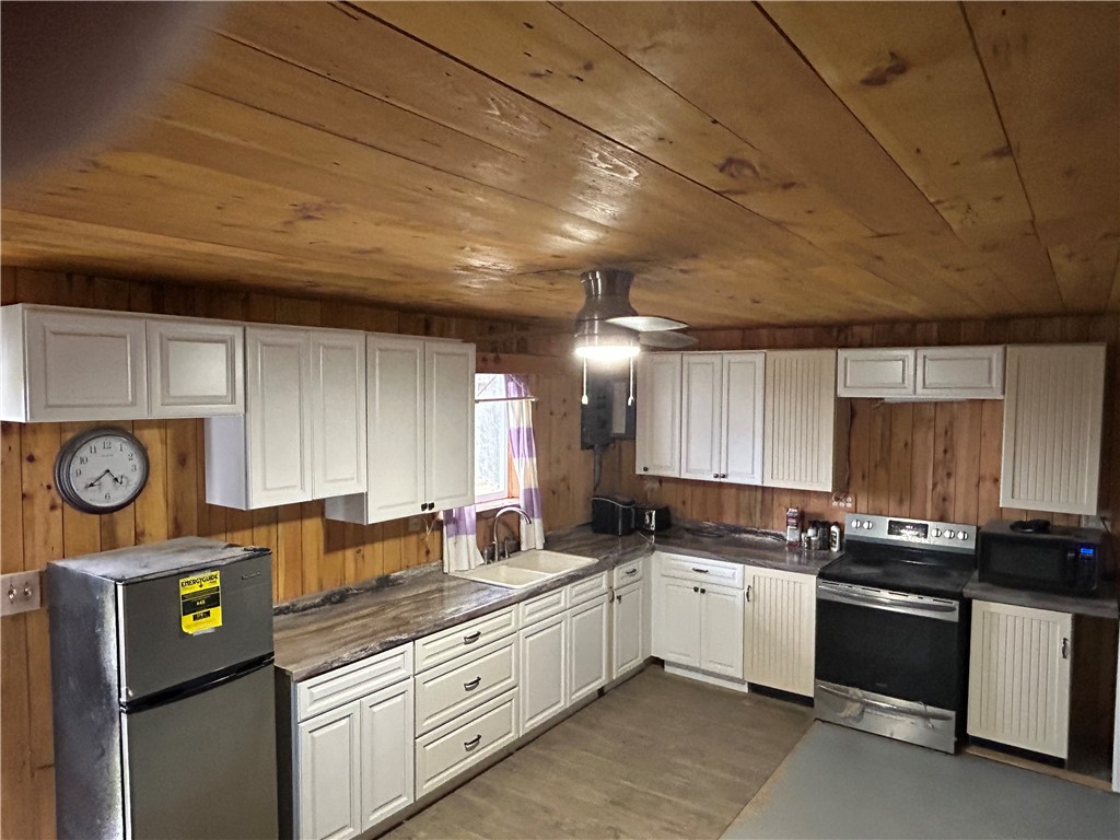 1318 Chambers Road Catlin, NY 14812 - Photo 18 of 28