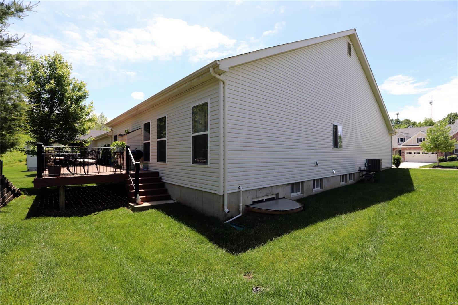 322 Kendall Ridge Court Chesterfield, MO 63017 - Photo 42 of 44