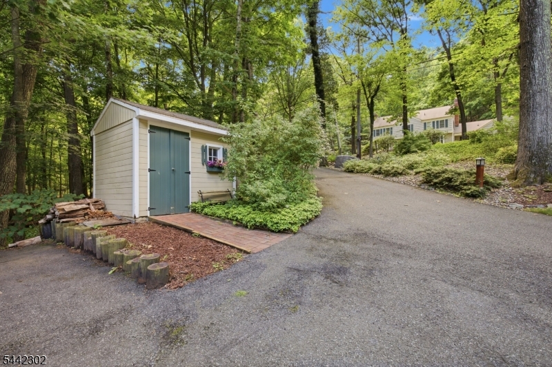 75 Green Hill Road Kinnelon, NJ 07405 - Photo 37 of 48