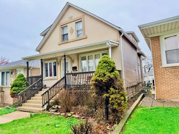 $440,000 | 5542 South Nottingham Avenue, Chicago, IL 60638